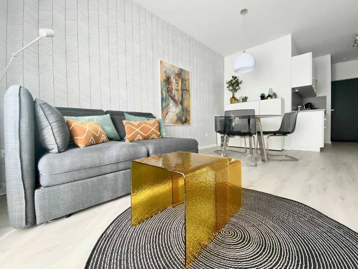 Modernes Apartment, Terrasse Und Garten Am Lilienthalpark Im Suedwesten Berlins エクステリア 写真