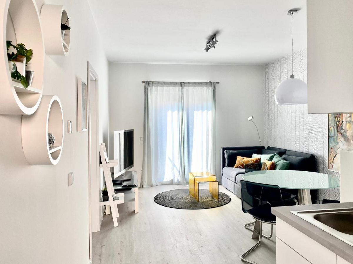 Modernes Apartment, Terrasse Und Garten Am Lilienthalpark Im Suedwesten Berlins エクステリア 写真
